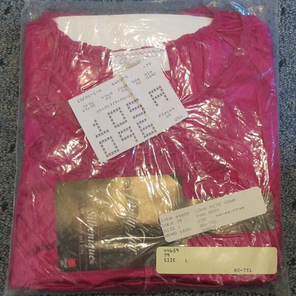Vanity Fair Other - Vanity Fair Berry long nightgown- NWT